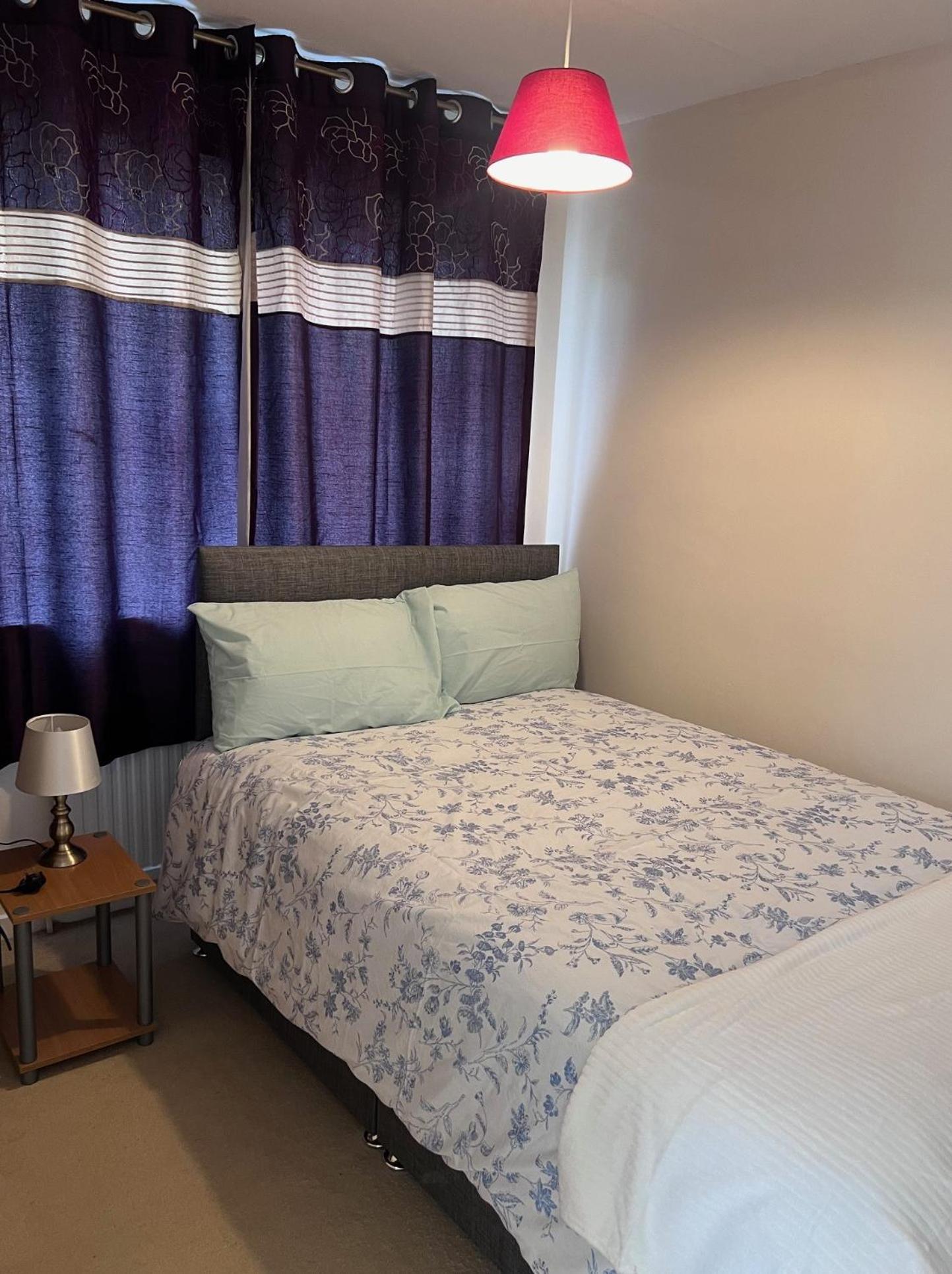 Newport Pagnel Guest House 뉴포트 파그넬 외부 사진